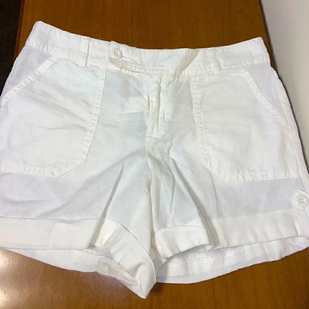Banana republic white casual shorts
